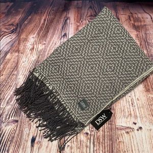 NWT DSW Gray blanket
